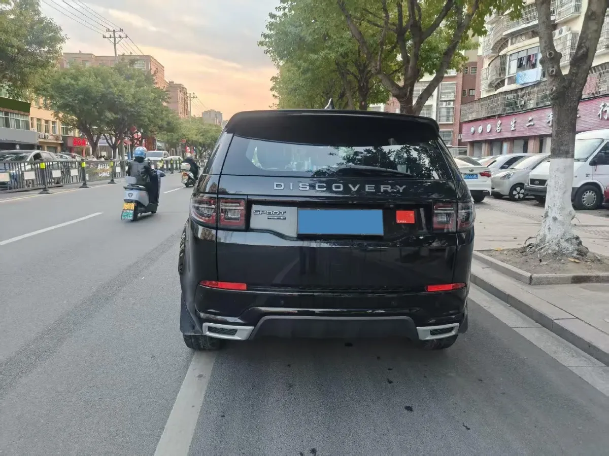 2020 Land Rover Discovery Sport 2.0T 249HP L4 9AT,autocango,china used car exporter,china ev exporter,chinese used car exporter,chinese used ev exporter
