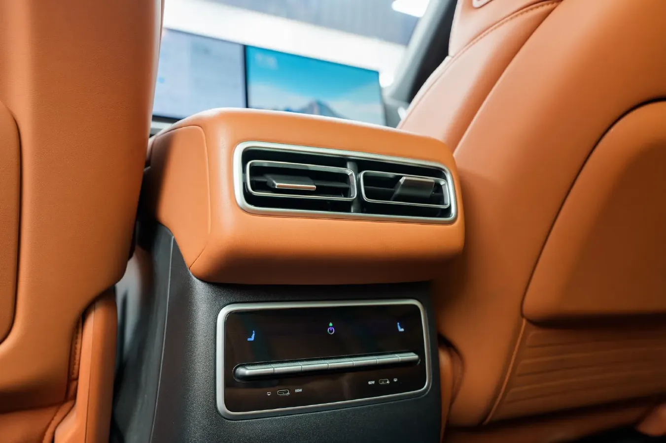 2023 Hyundai Palisade 3.5L 272HP V6 8AT,autocango,china used car exporter,china ev exporter,chinese used car exporter,chinese used ev exporter