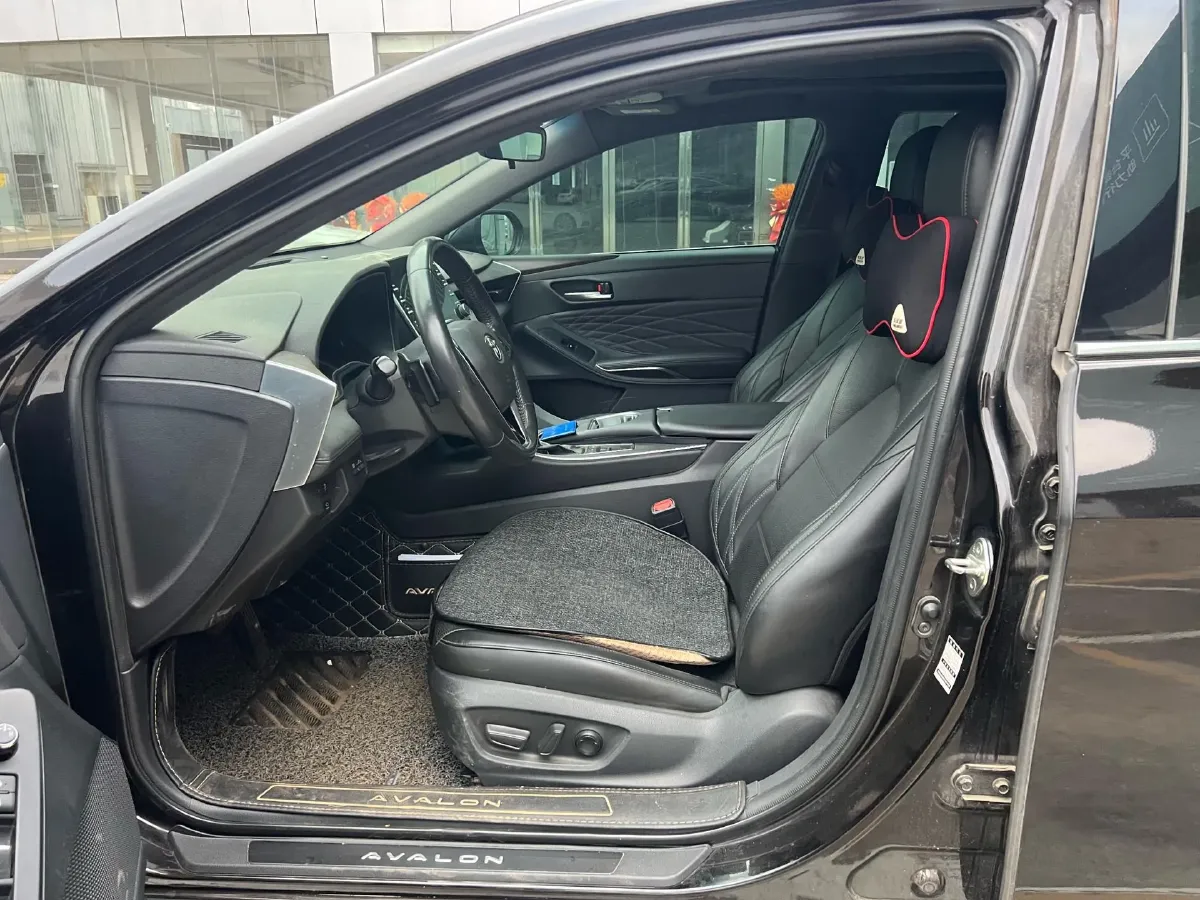 2019 Toyota Avalon 2.5L 209HP L4 8AT,autocango,china used car exporter,china ev exporter,chinese used car exporter,chinese used ev exporter