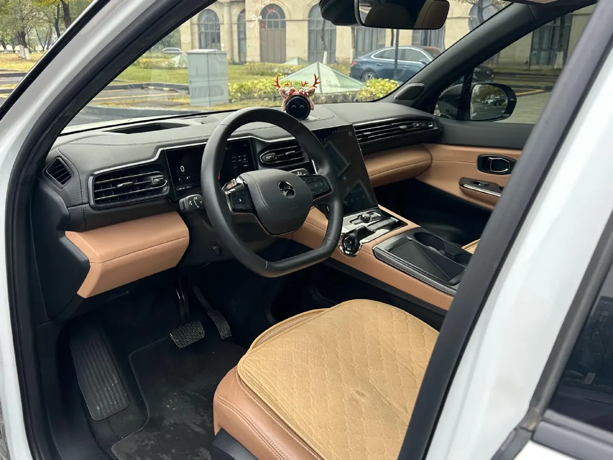 2020 NIO ES8 BEV 70KWH,autocango,china used car exporter,china ev exporter,chinese used car exporter,chinese used ev exporter