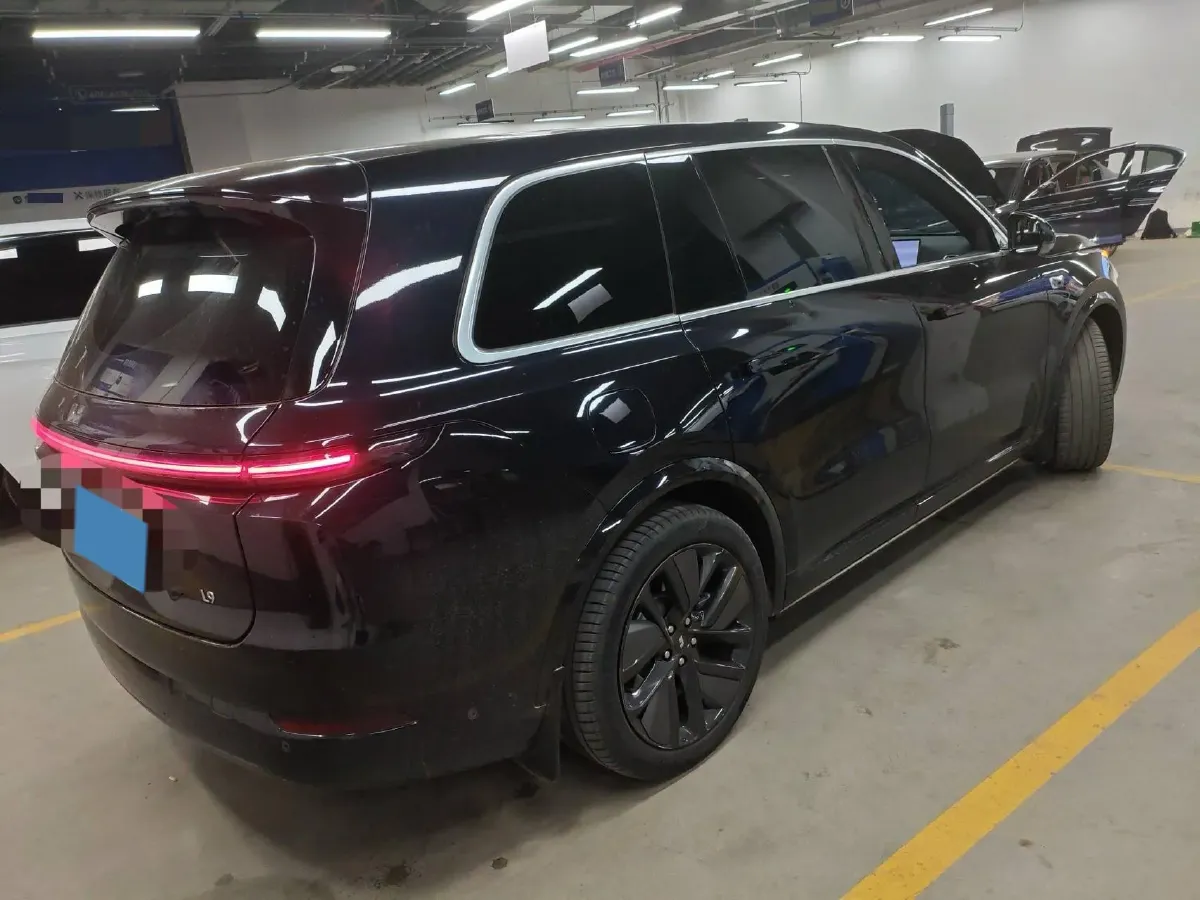 2023 Li L9 Range Extended 154HP REEV 42.6KWH,autocango,china used car exporter,china ev exporter,chinese used car exporter,chinese used ev exporter