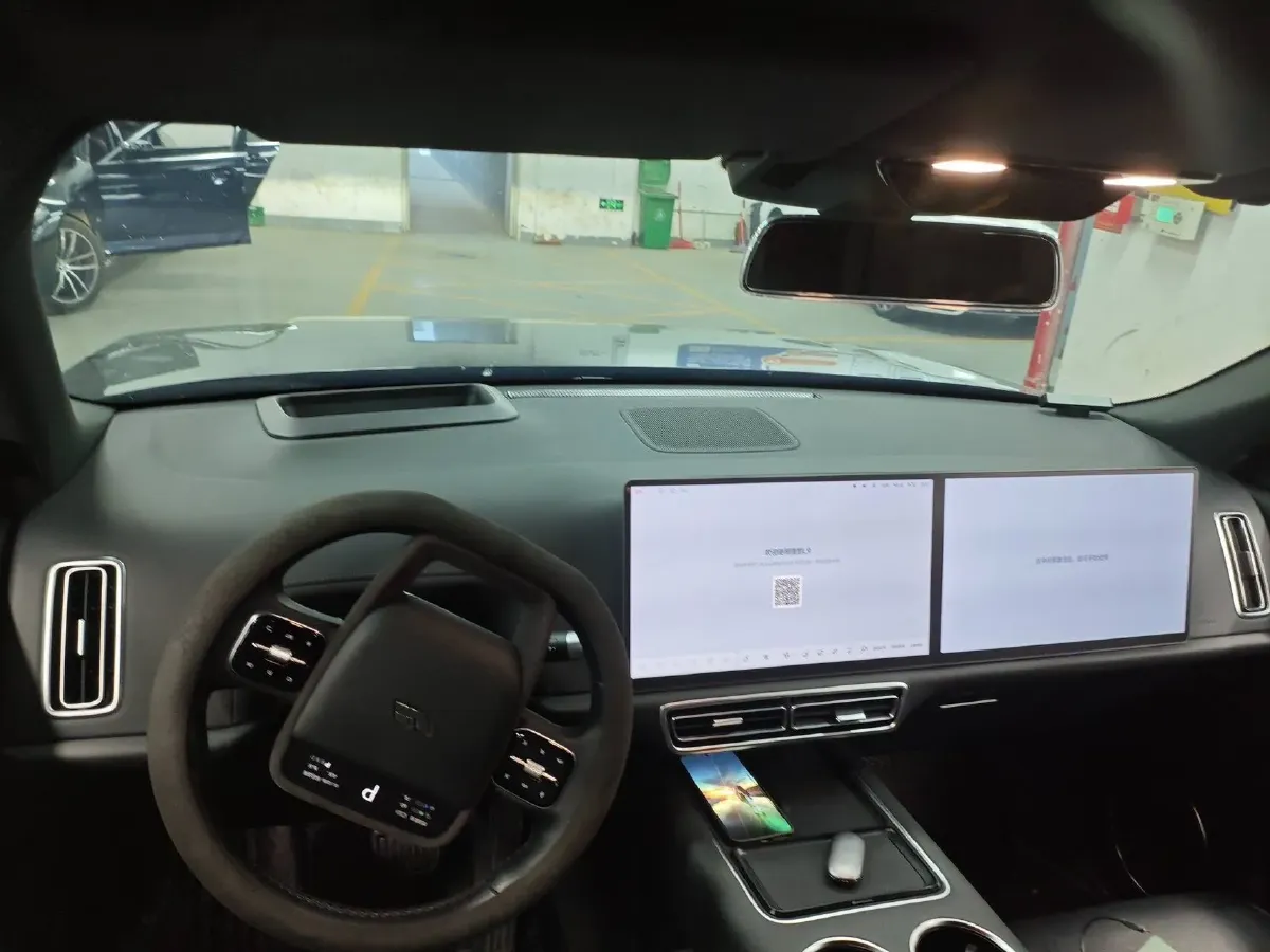 2023 Li L9 Range Extended 154HP REEV 42.6KWH,autocango,china used car exporter,china ev exporter,chinese used car exporter,chinese used ev exporter