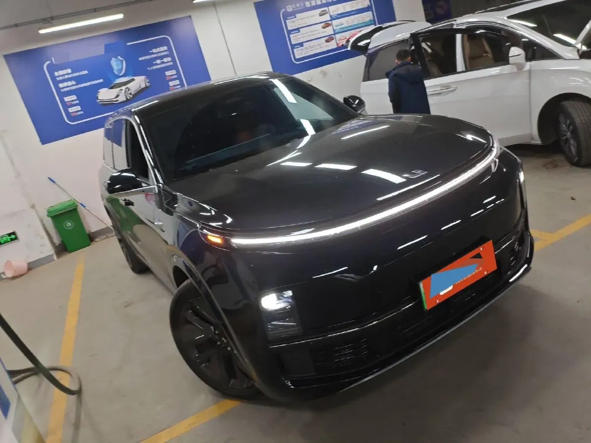 2023 Li L9 Range Extended 154HP REEV 42.6KWH,autocango,china used car exporter,china ev exporter,chinese used car exporter,chinese used ev exporter