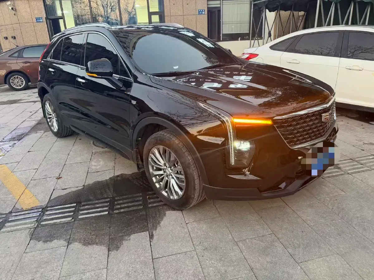 2024 Cadillac XT4 2.0T 237HP L4 9AT,autocango,china used car exporter,china ev exporter,chinese used car exporter,chinese used ev exporter