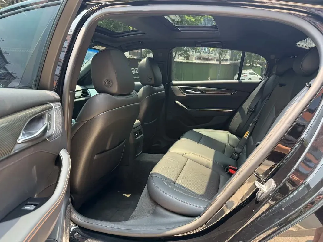 2021 Cadillac CT5 2.0T 237HP L4 10AT,autocango,china used car exporter,china ev exporter,chinese used car exporter,chinese used ev exporter