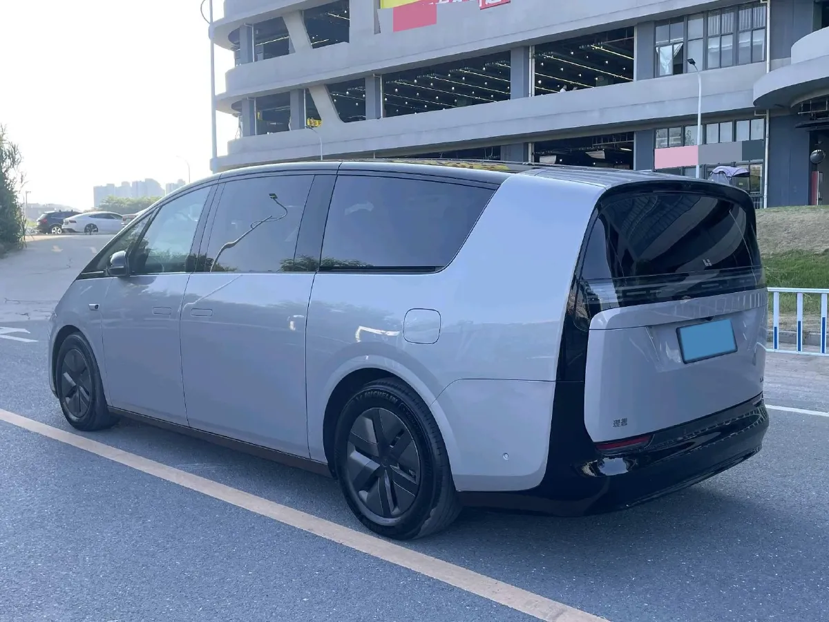 2024 Li MEGA BEV 102.7KWH,autocango,china used car exporter,china ev exporter,chinese used car exporter,chinese used ev exporter