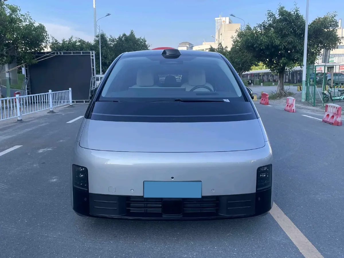 2024 Li MEGA BEV 102.7KWH,autocango,china used car exporter,china ev exporter,chinese used car exporter,chinese used ev exporter