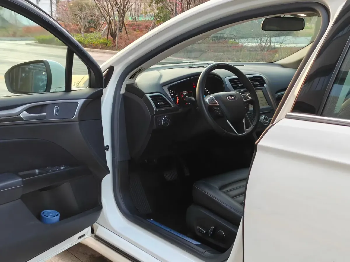 2018 Ford Mondeo 1.5T 181HP L4 6AT,autocango,china used car exporter,china ev exporter,chinese used car exporter,chinese used ev exporter