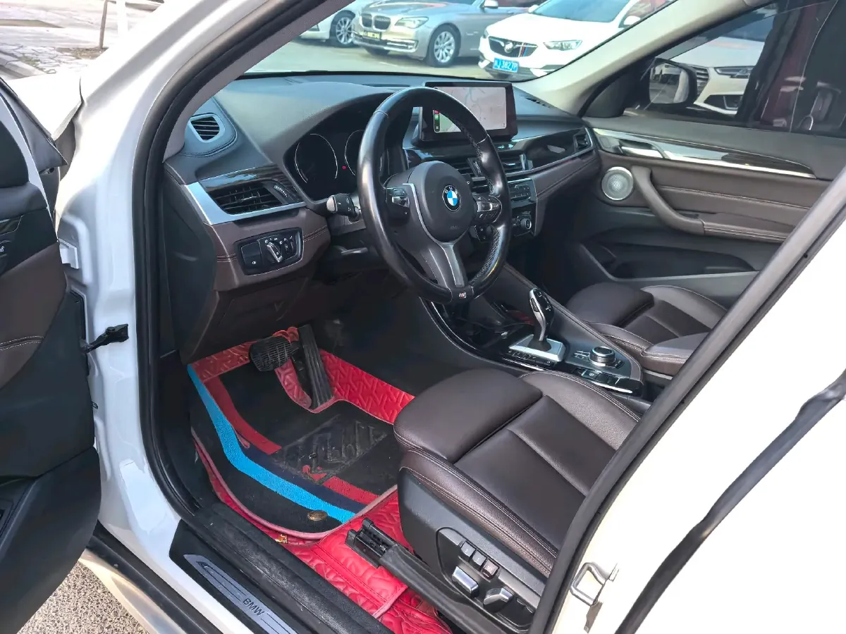 2022 BMW X1 2.0T 192HP L4 8AT,autocango,china used car exporter,china ev exporter,chinese used car exporter,chinese used ev exporter