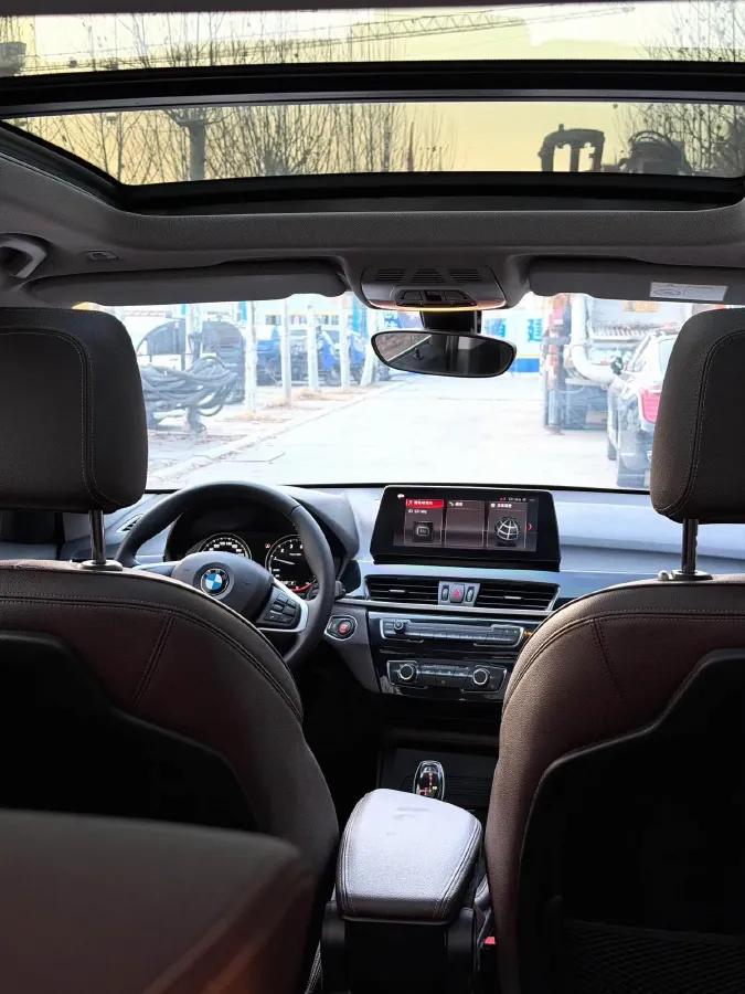 2021 BMW X1 1.5T 140HP L3 7DCT,autocango,china used car exporter,china ev exporter,chinese used car exporter,chinese used ev exporter