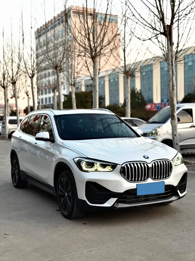 2021 BMW X1 1.5T 140HP L3 7DCT,autocango,china used car exporter,china ev exporter,chinese used car exporter,chinese used ev exporter