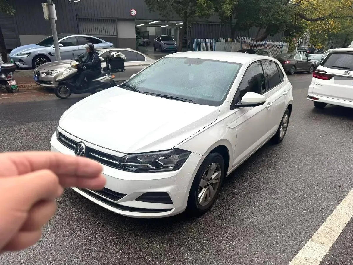 2023 Volkswagen Polo 1.5L 110HP L4 6AT,autocango,china used car exporter,china ev exporter,chinese used car exporter,chinese used ev exporter