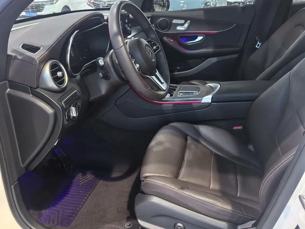 2021 Mercedes-Benz GLC Class 2.0T 197HP L4 9AT,autocango,china used car exporter,china ev exporter,chinese used car exporter,chinese used ev exporter