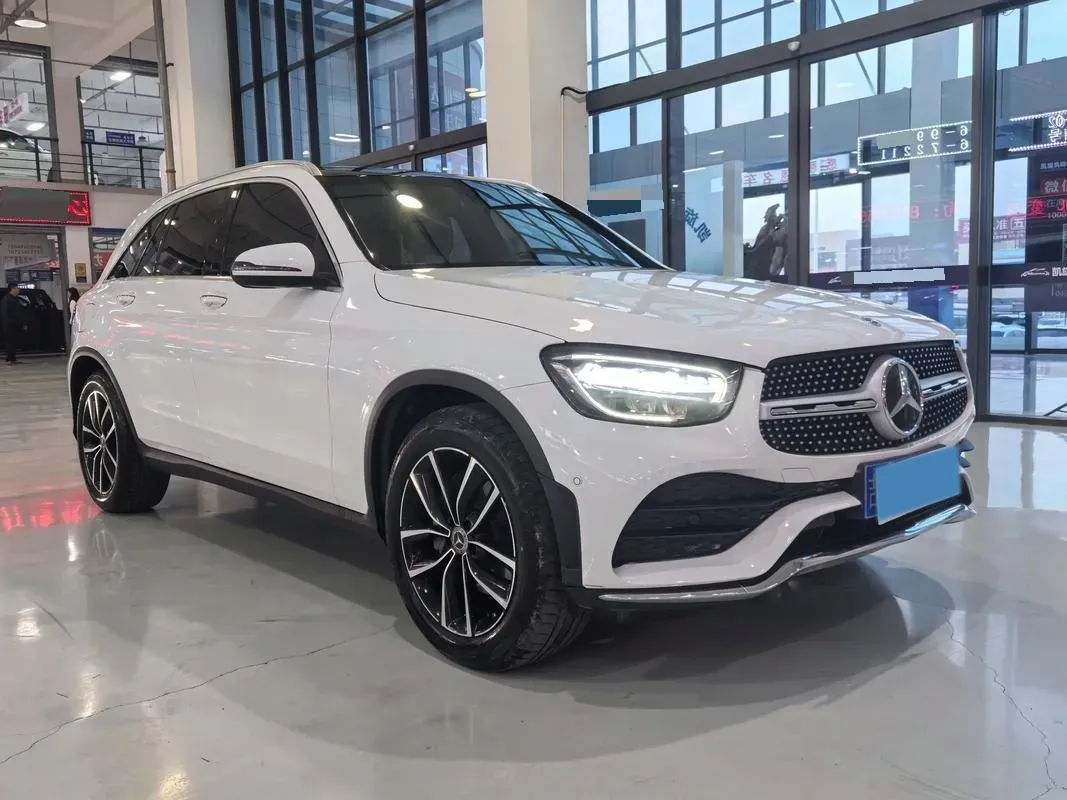 2021 Mercedes-Benz GLC Class 2.0T 197HP L4 9AT,autocango,china used car exporter,china ev exporter,chinese used car exporter,chinese used ev exporter