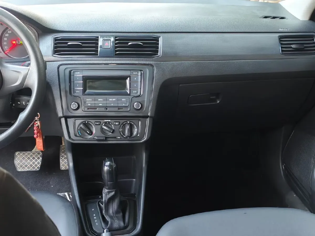 2021 DongFeng Aeolus YiXuan MAX 1.5T 190HP L4 7DCT,autocango,china used car exporter,china ev exporter,chinese used car exporter,chinese used ev exporter