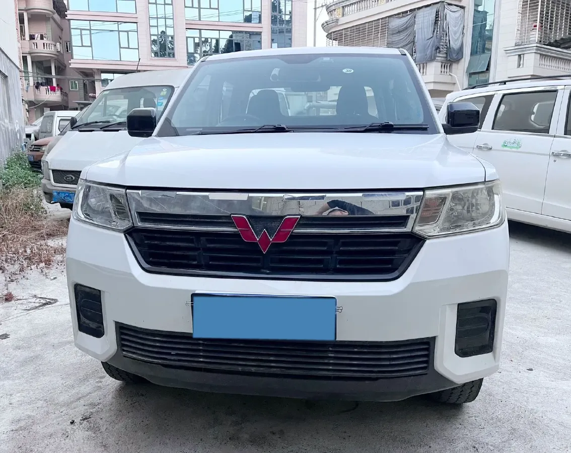 2021 WuLing ZhentTu 1.5L 99HP L4 5MT,autocango,china used car exporter,china ev exporter,chinese used car exporter,chinese used ev exporter