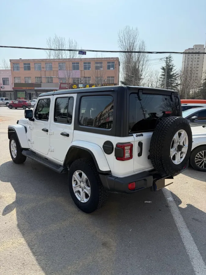 2021 Jeep Wrangler 2.0T 266HP L4 8AT,autocango,china used car exporter,china ev exporter,chinese used car exporter,chinese used ev exporter