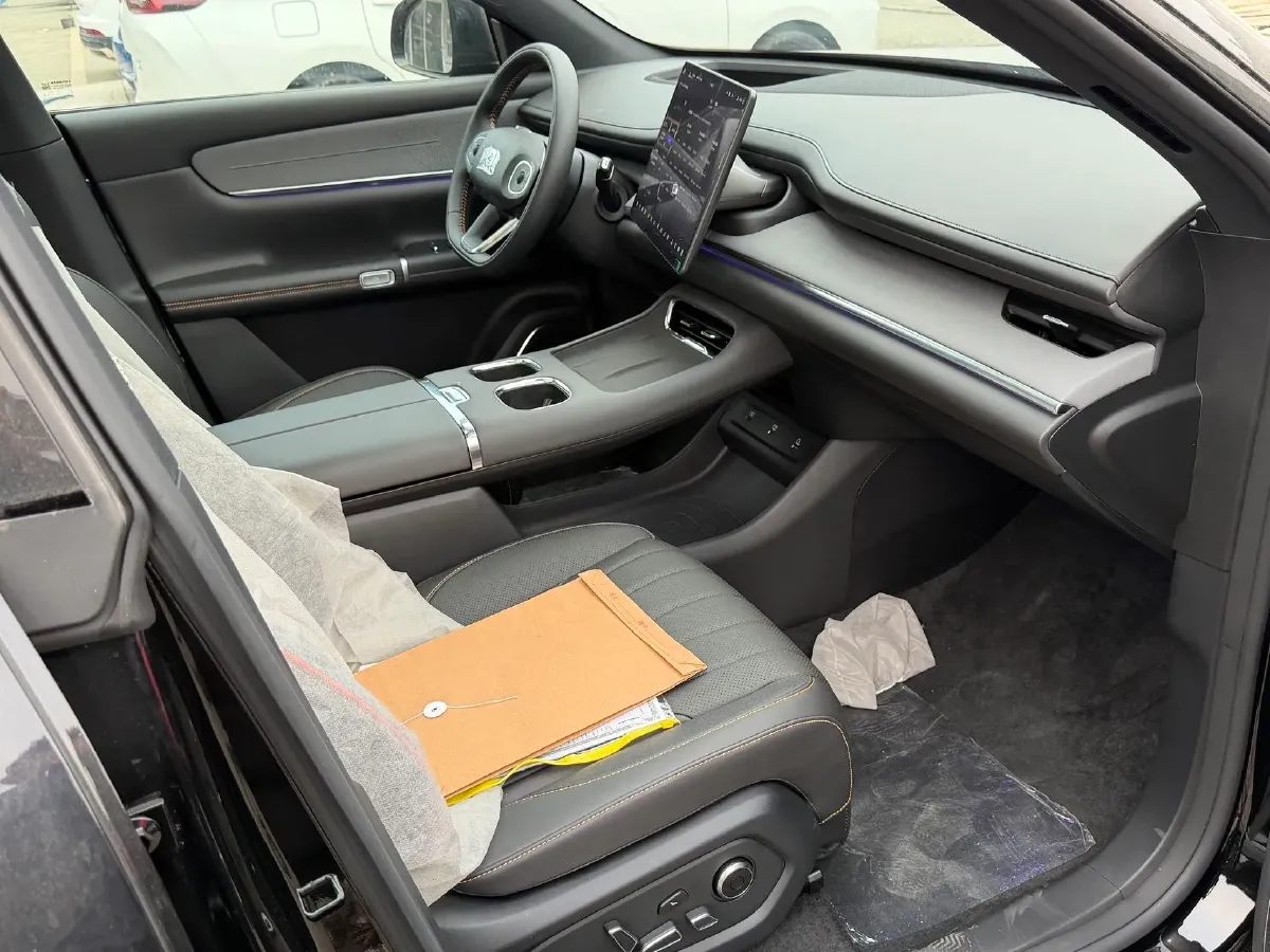 2025 ChangAn QiYuan Q07 1.5T 150HP L4 E-CVT PHEV,autocango,china used car exporter,china ev exporter,chinese used car exporter,chinese used ev exporter