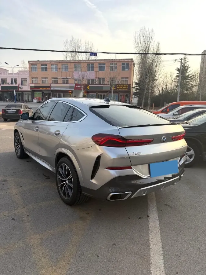 2021 BMW X6 3.0T 340HP L6 8AT,autocango,china used car exporter,china ev exporter,chinese used car exporter,chinese used ev exporter