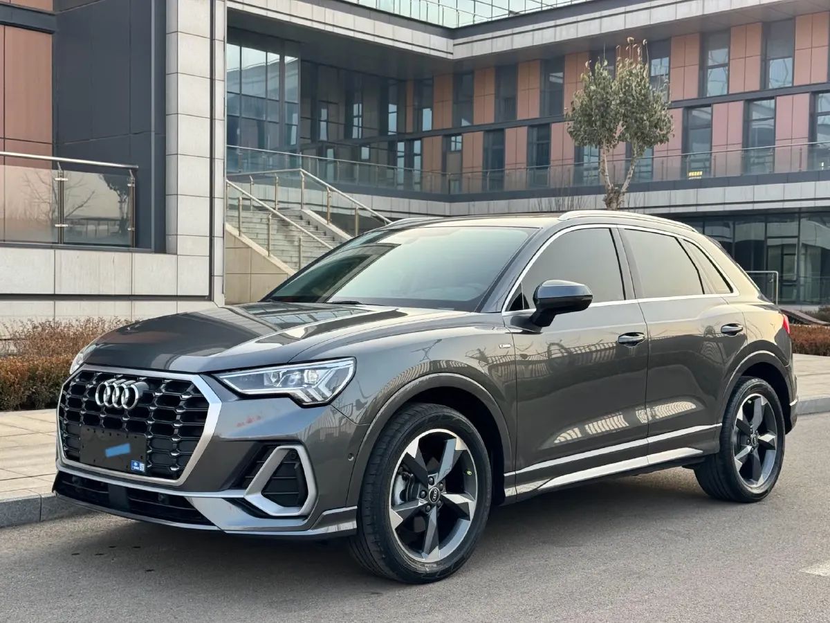2022 Audi Q3 1.4T 150HP L4 7DCT,autocango,china used car exporter,china ev exporter,chinese used car exporter,chinese used ev exporter
