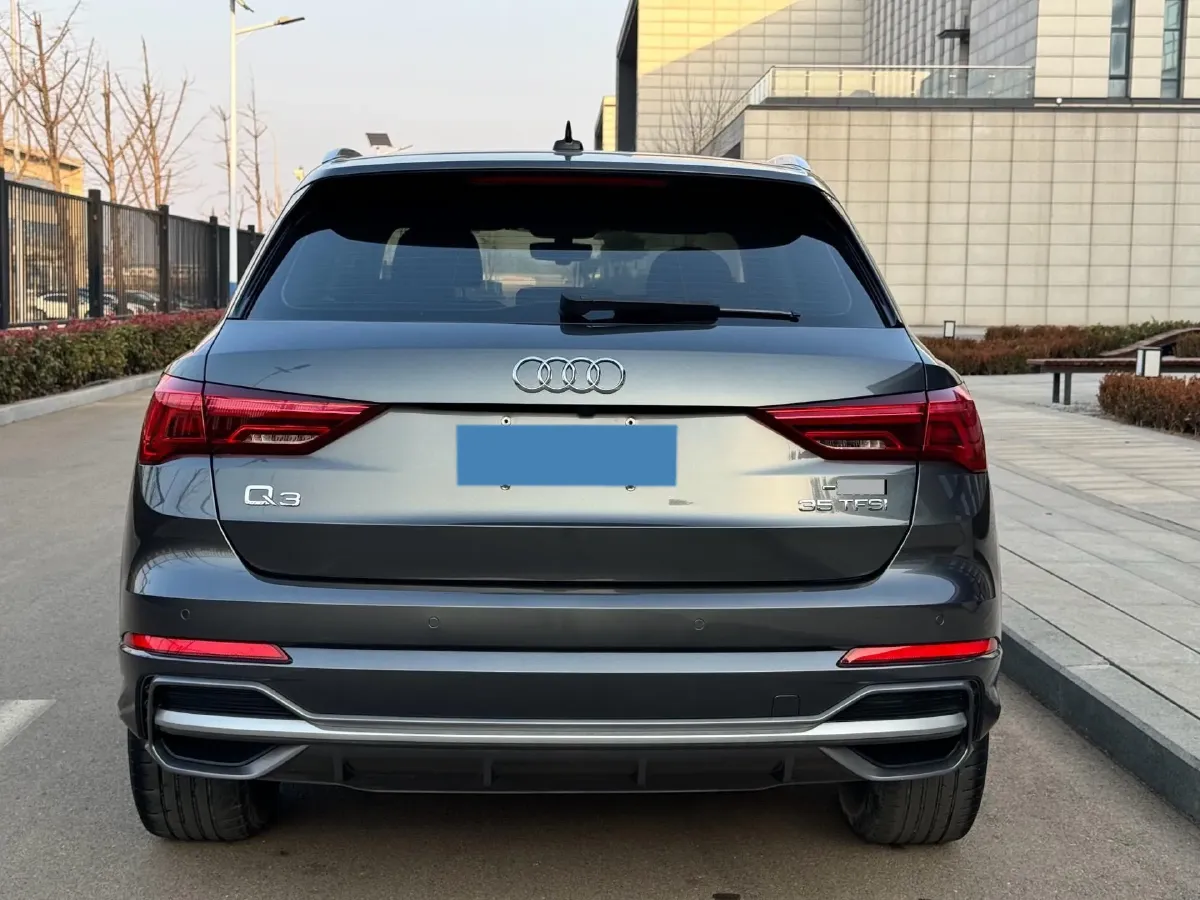 2022 Audi Q3 1.4T 150HP L4 7DCT,autocango,china used car exporter,china ev exporter,chinese used car exporter,chinese used ev exporter