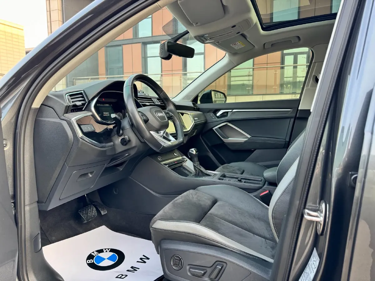 2022 Audi Q3 1.4T 150HP L4 7DCT,autocango,china used car exporter,china ev exporter,chinese used car exporter,chinese used ev exporter