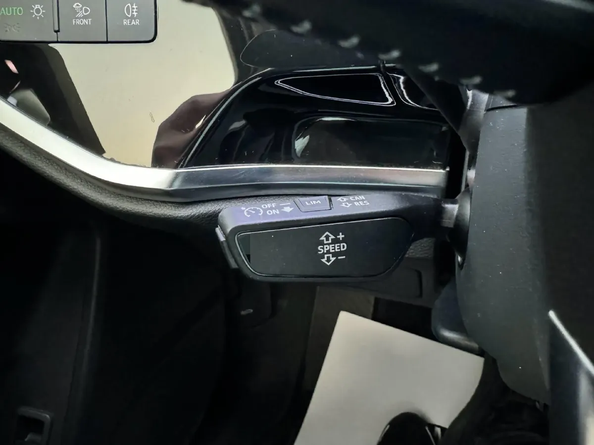 2022 Audi Q3 1.4T 150HP L4 7DCT,autocango,china used car exporter,china ev exporter,chinese used car exporter,chinese used ev exporter