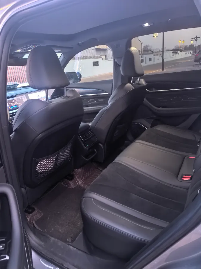 2024 Geely Monjaro 2.0T 238HP L4 8AT,autocango,china used car exporter,china ev exporter,chinese used car exporter,chinese used ev exporter