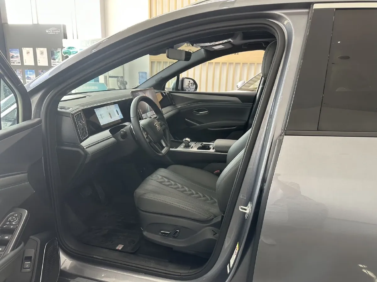 2025 BYD SongL DM-i 1.5L 101HP L4 E-CVT PHEV 26.6KWH,autocango,china used car exporter,china ev exporter,chinese used car exporter,chinese used ev exporter