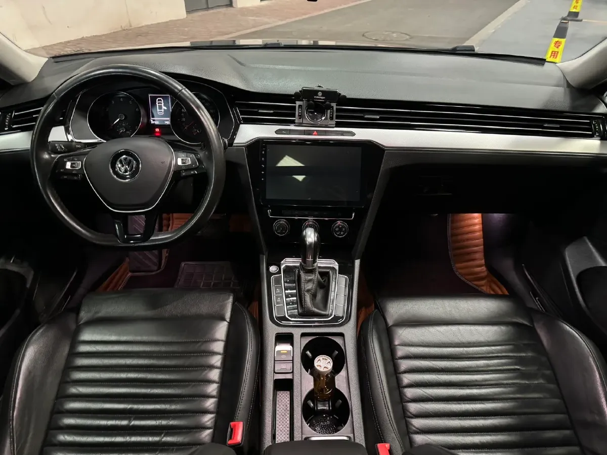 2018 Volkswagen Magotan 1.8T 180HP L4 7DCT,autocango,china used car exporter,china ev exporter,chinese used car exporter,chinese used ev exporter