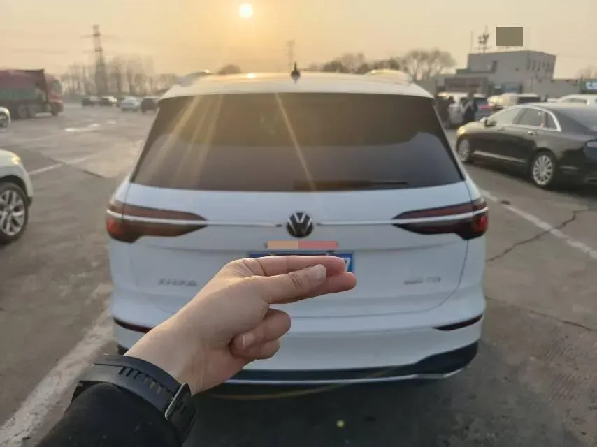 2020 Volkswagen Viloran 2.0T 186HP L4 7DCT,autocango,china used car exporter,china ev exporter,chinese used car exporter,chinese used ev exporter