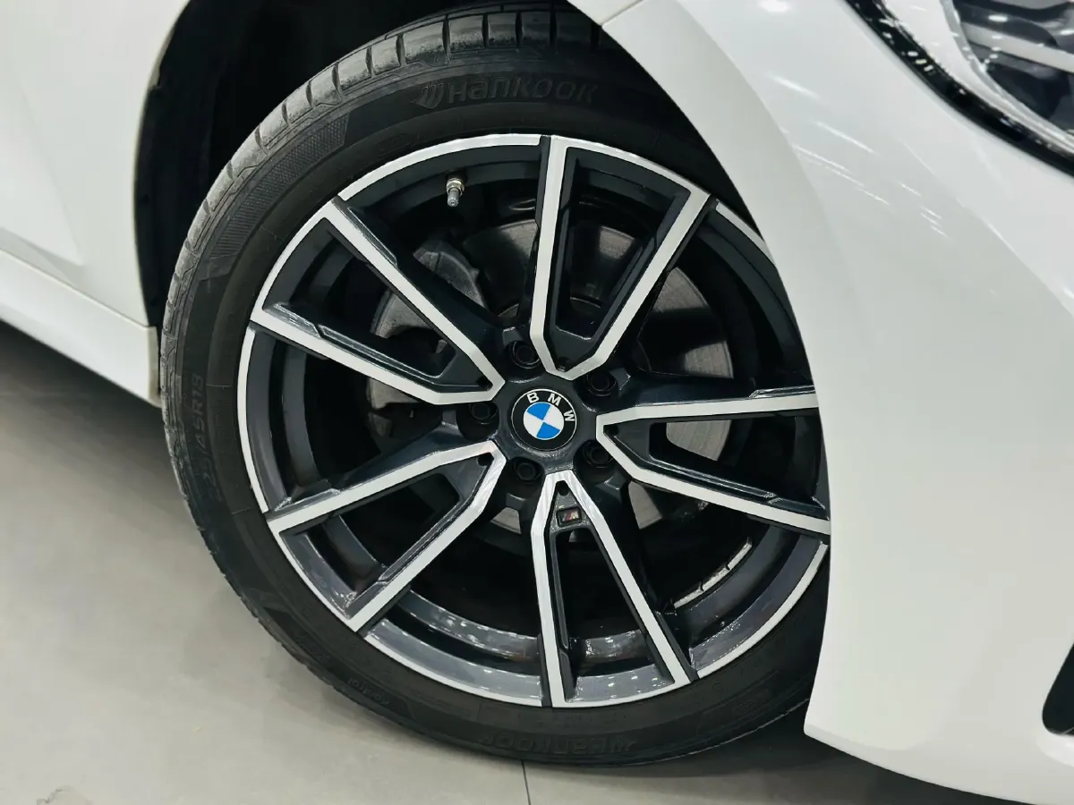 2022 BMW 3 Series 2.0T 184HP L4 8AT,autocango,china used car exporter,china ev exporter,chinese used car exporter,chinese used ev exporter