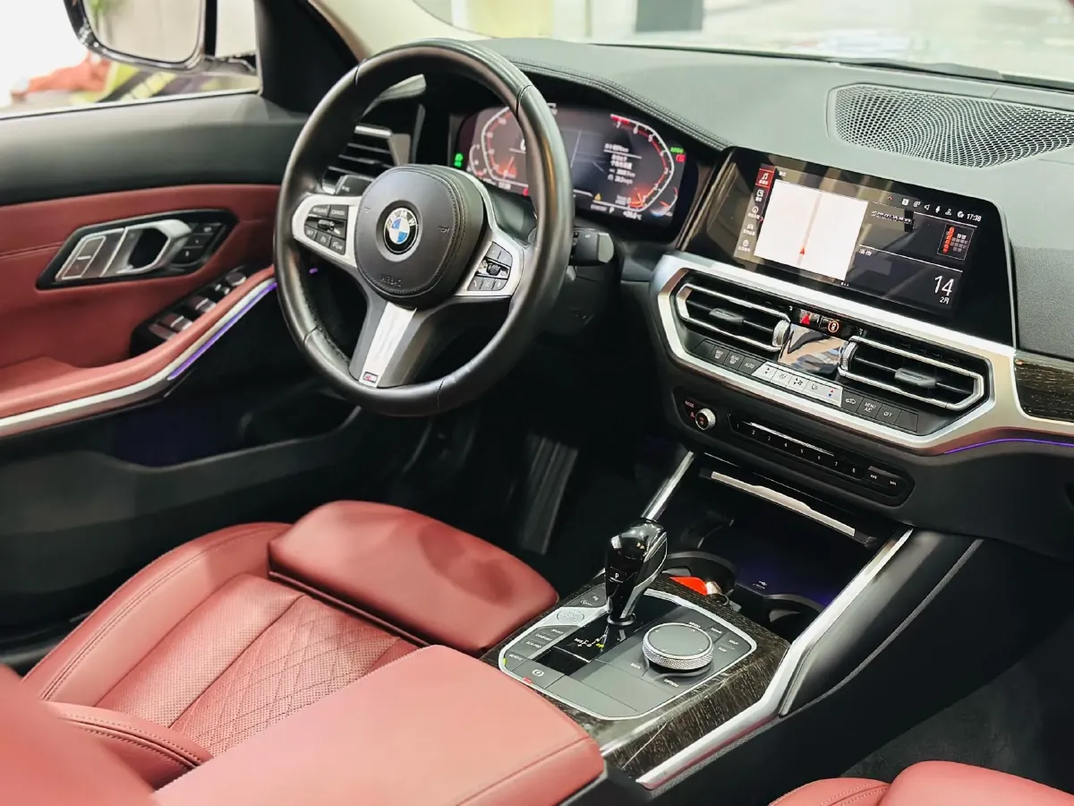 2022 BMW 3 Series 2.0T 184HP L4 8AT,autocango,china used car exporter,china ev exporter,chinese used car exporter,chinese used ev exporter