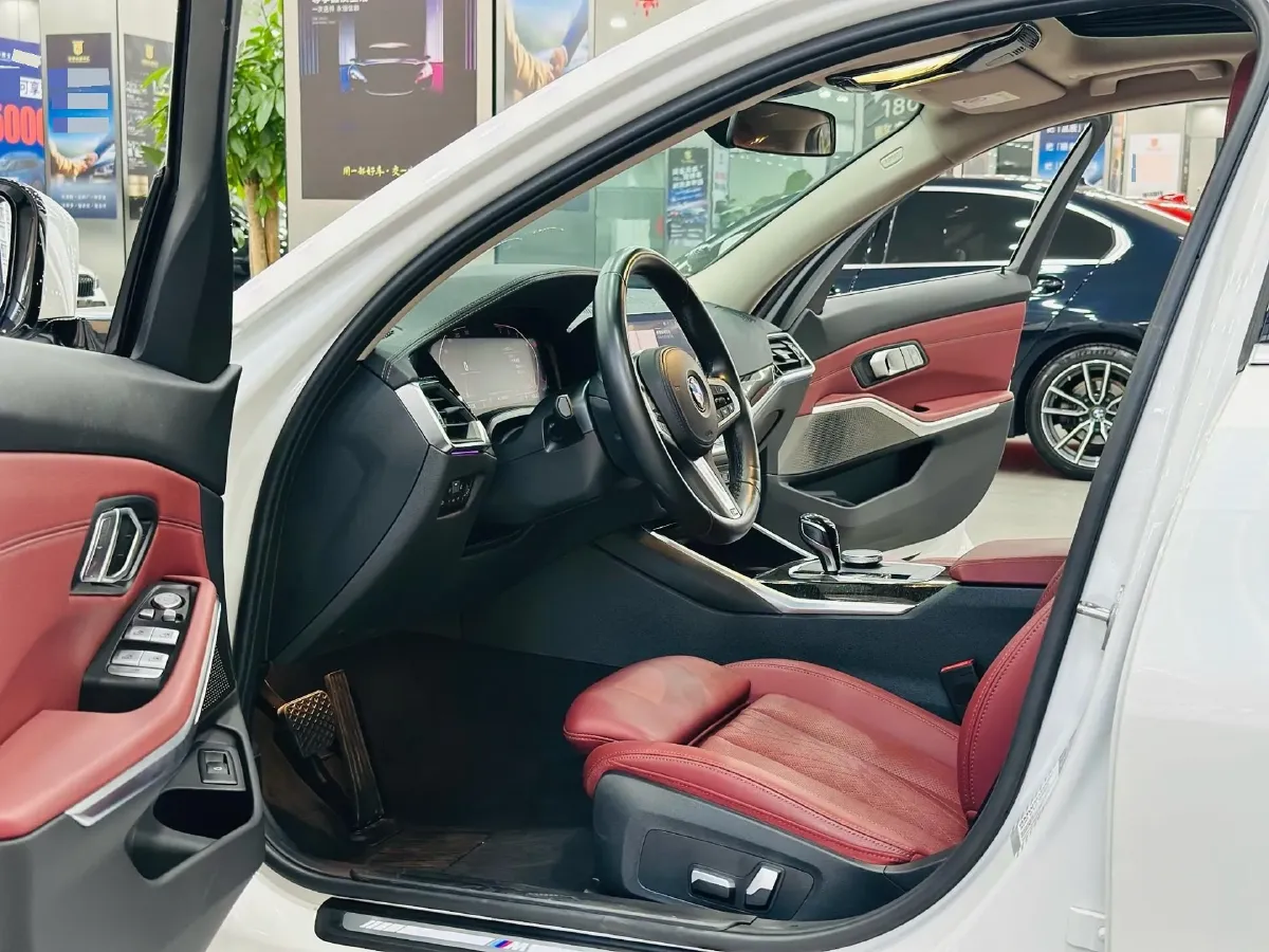 2022 BMW 3 Series 2.0T 184HP L4 8AT,autocango,china used car exporter,china ev exporter,chinese used car exporter,chinese used ev exporter