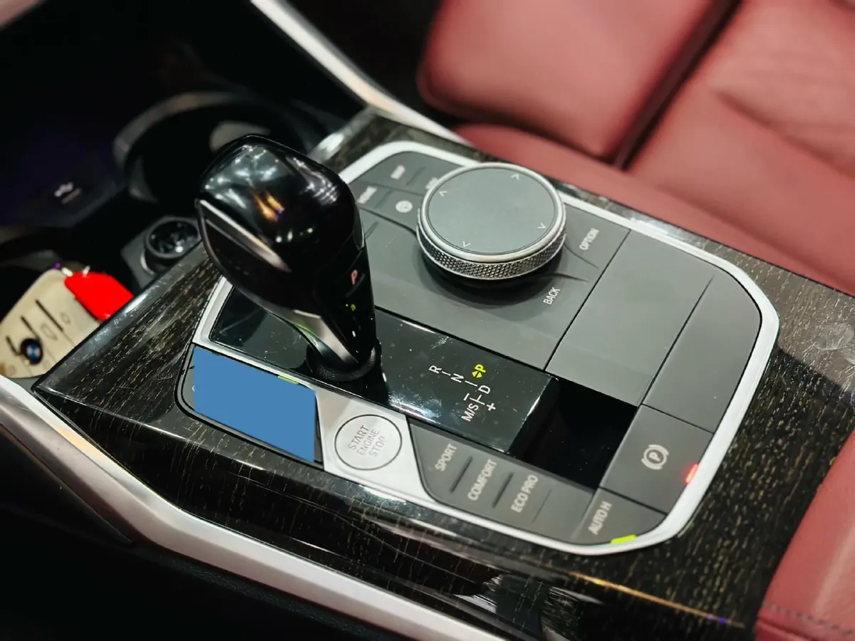 2022 BMW 3 Series 2.0T 184HP L4 8AT,autocango,china used car exporter,china ev exporter,chinese used car exporter,chinese used ev exporter