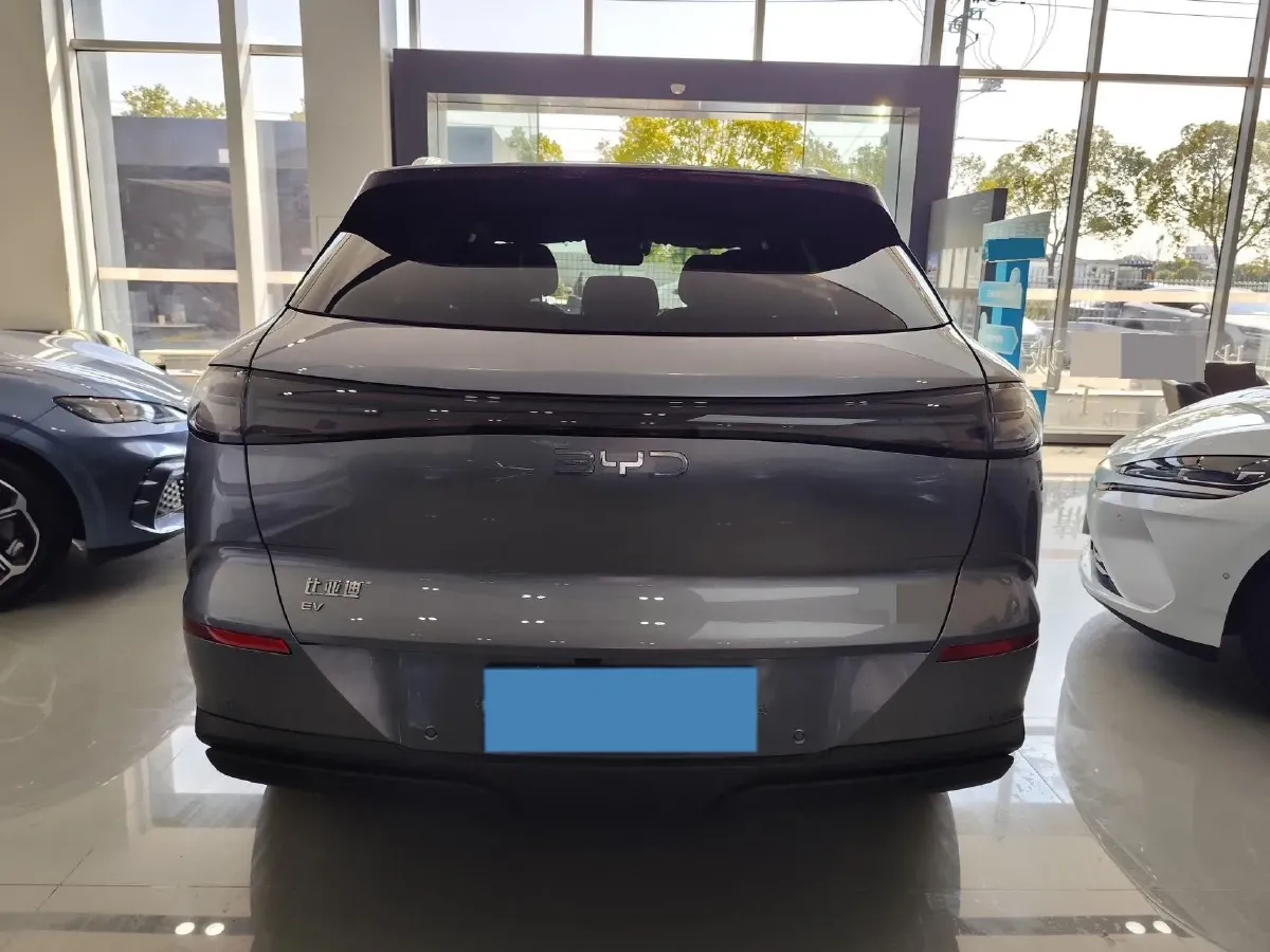 2025 LanDian E5 PLUS 1.5L 95HP L4 E-CVT PHEV,autocango,china used car exporter,china ev exporter,chinese used car exporter,chinese used ev exporter