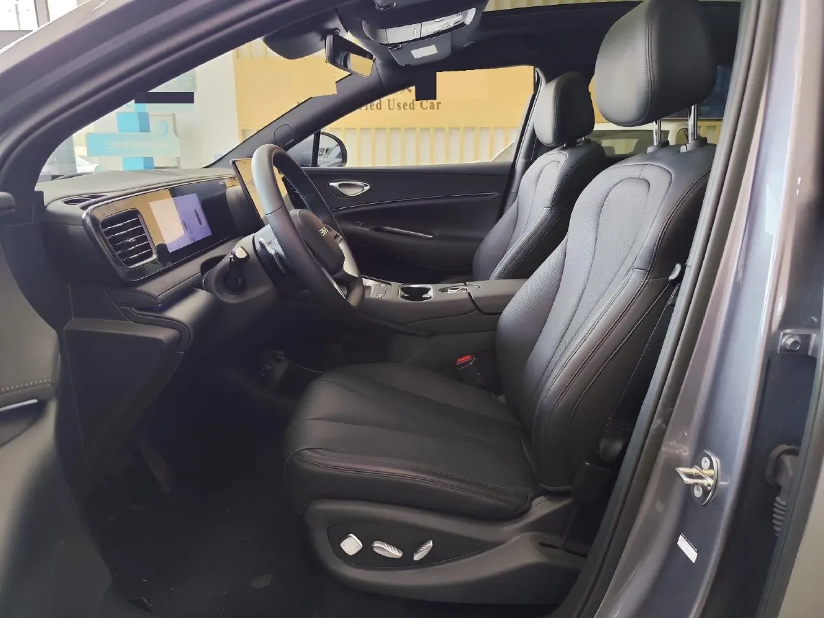 2025 LanDian E5 PLUS 1.5L 95HP L4 E-CVT PHEV,autocango,china used car exporter,china ev exporter,chinese used car exporter,chinese used ev exporter