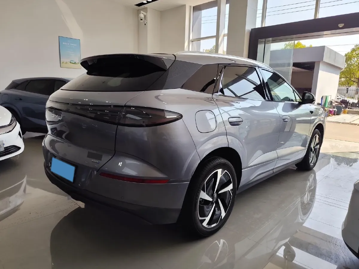 2025 LanDian E5 PLUS 1.5L 95HP L4 E-CVT PHEV,autocango,china used car exporter,china ev exporter,chinese used car exporter,chinese used ev exporter