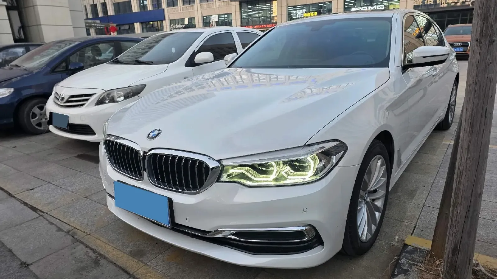 2020 BMW 5 Series 2.0T 252HP L4 8AT,autocango,china used car exporter,china ev exporter,chinese used car exporter,chinese used ev exporter