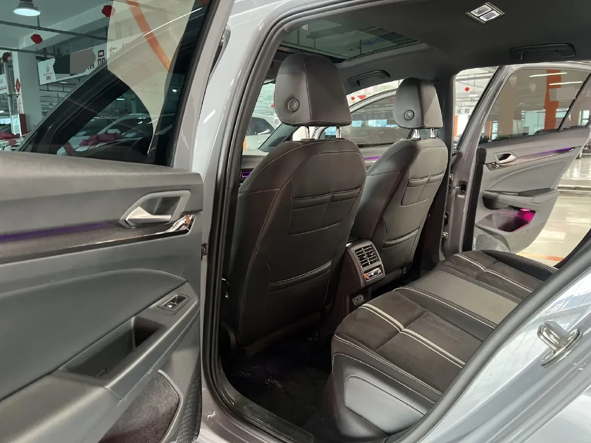 2023 Volkswagen Golf 1.4T 150HP L4 7DCT,autocango,china used car exporter,china ev exporter,chinese used car exporter,chinese used ev exporter