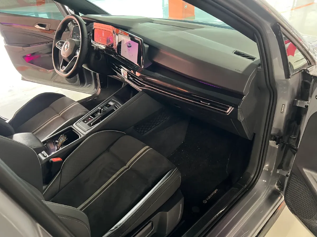 2023 Volkswagen Golf 1.4T 150HP L4 7DCT,autocango,china used car exporter,china ev exporter,chinese used car exporter,chinese used ev exporter