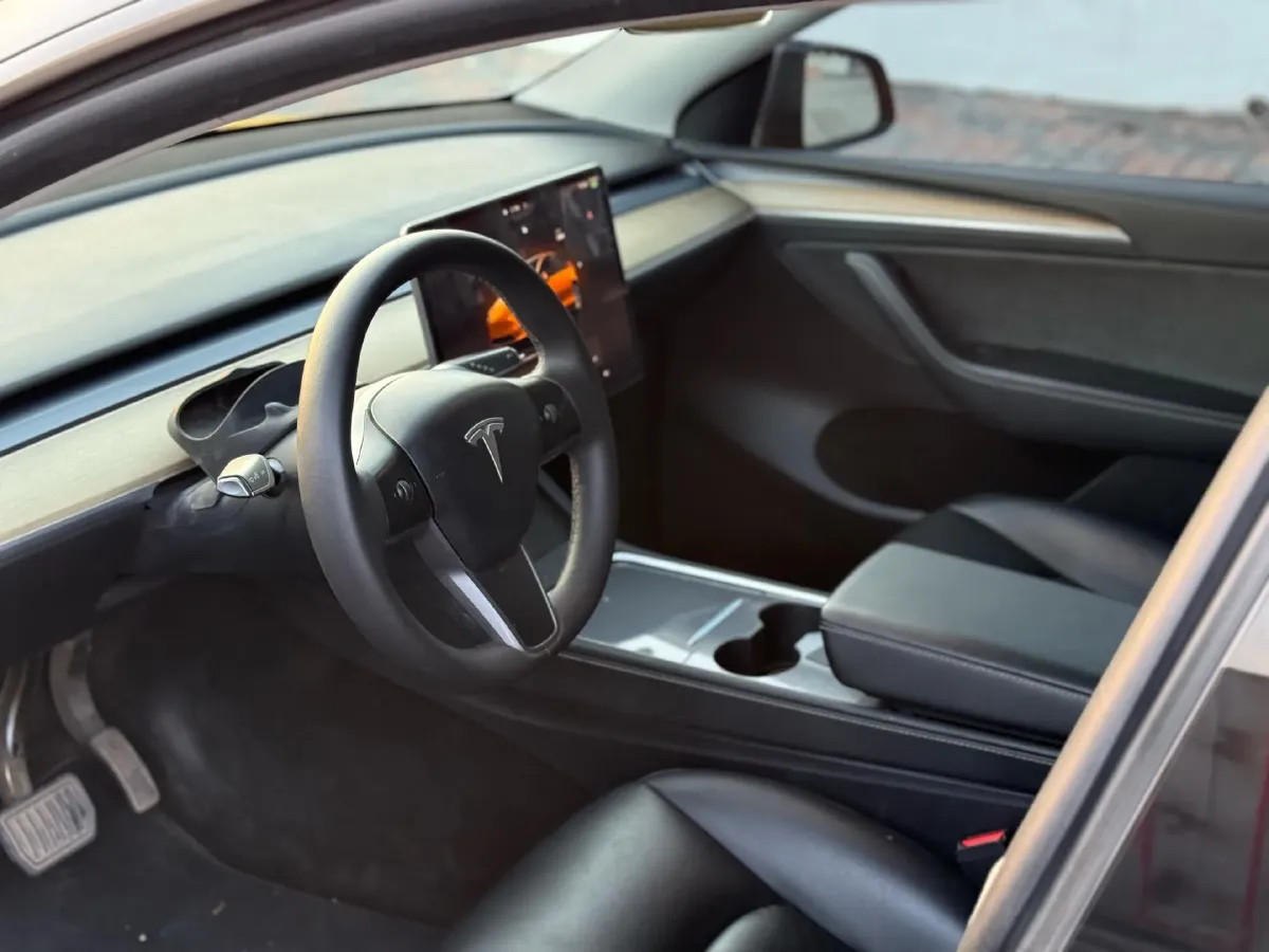 2022 Tesla Model Y BEV 60KWH,autocango,china used car exporter,china ev exporter,chinese used car exporter,chinese used ev exporter