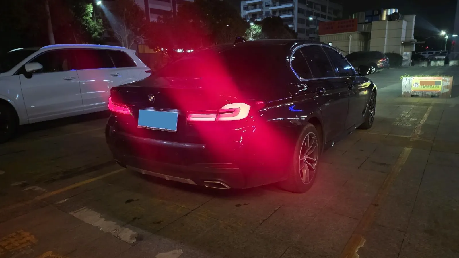 2021 BMW 5 Series 2.0T 184HP L4 8AT,autocango,china used car exporter,china ev exporter,chinese used car exporter,chinese used ev exporter