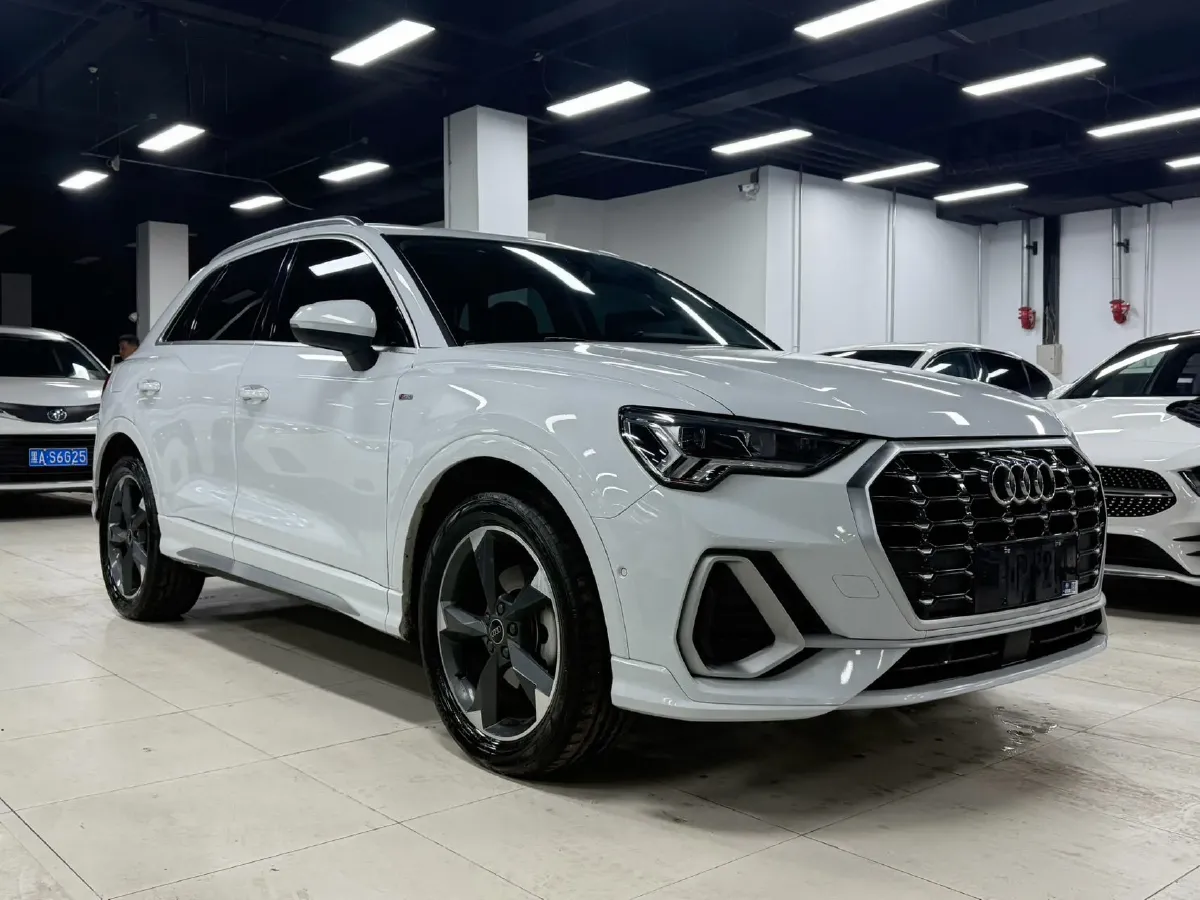 2021 Audi Q3 1.4T 150HP L4 7DCT,autocango,china used car exporter,china ev exporter,chinese used car exporter,chinese used ev exporter