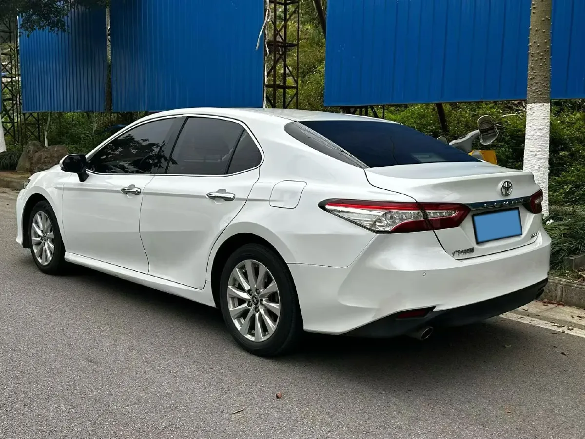 2019 Toyota Camry 2.0L 178HP L4 CVT,autocango,china used car exporter,china ev exporter,chinese used car exporter,chinese used ev exporter