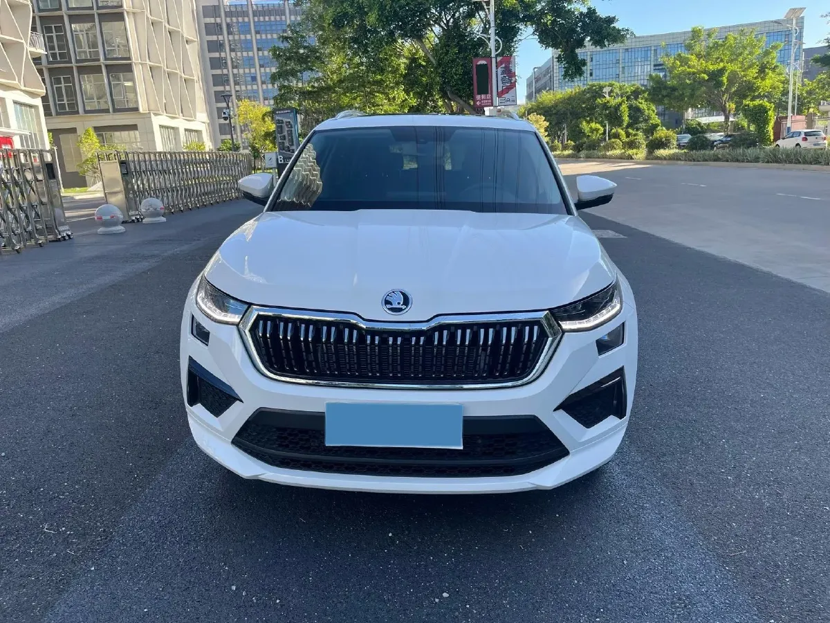 2024 Skoda Kodiak 2.0T 186HP L4 7DCT,autocango,china used car exporter,china ev exporter,chinese used car exporter,chinese used ev exporter