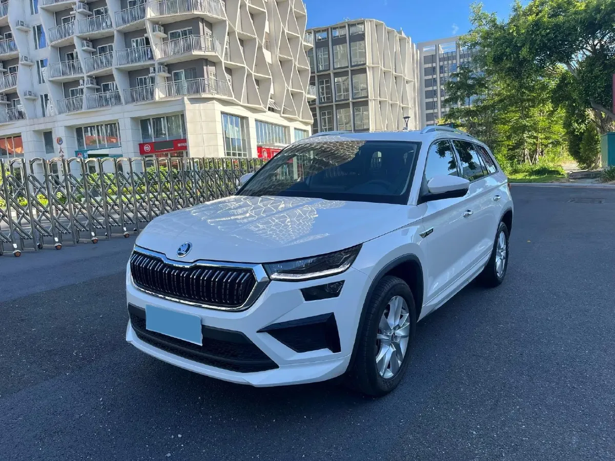 2024 Skoda Kodiak 2.0T 186HP L4 7DCT,autocango,china used car exporter,china ev exporter,chinese used car exporter,chinese used ev exporter