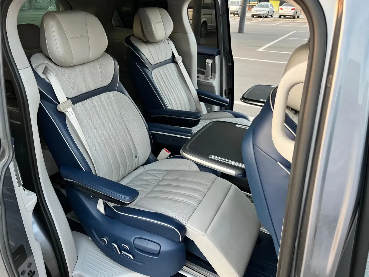 2022 Roewe iMAX8 2.0T 234HP L4 8AT,autocango,china used car exporter,china ev exporter,chinese used car exporter,chinese used ev exporter