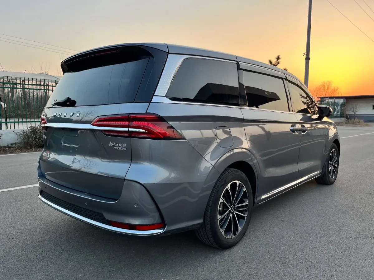 2022 Roewe iMAX8 2.0T 234HP L4 8AT,autocango,china used car exporter,china ev exporter,chinese used car exporter,chinese used ev exporter
