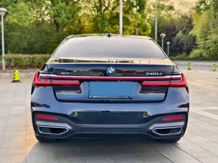 2019 BMW 7 Series 3.0T 340HP L6 8AT,autocango,china used car exporter,china ev exporter,chinese used car exporter,chinese used ev exporter